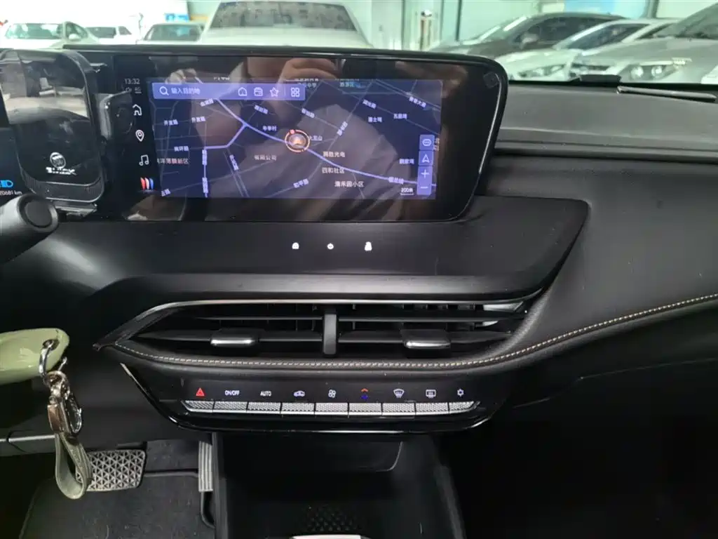 Buick Verano 2023 — фото 10