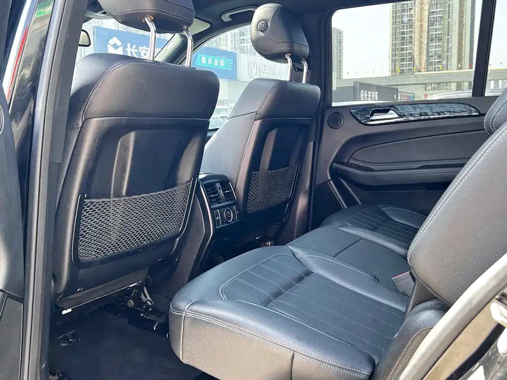 Mercedes-Benz GLS 2017 — фото 15