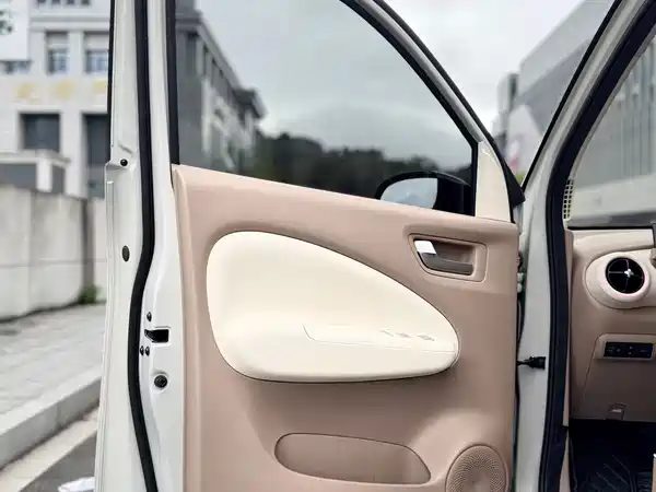 Wuling Hongguang MINIEV 2025
