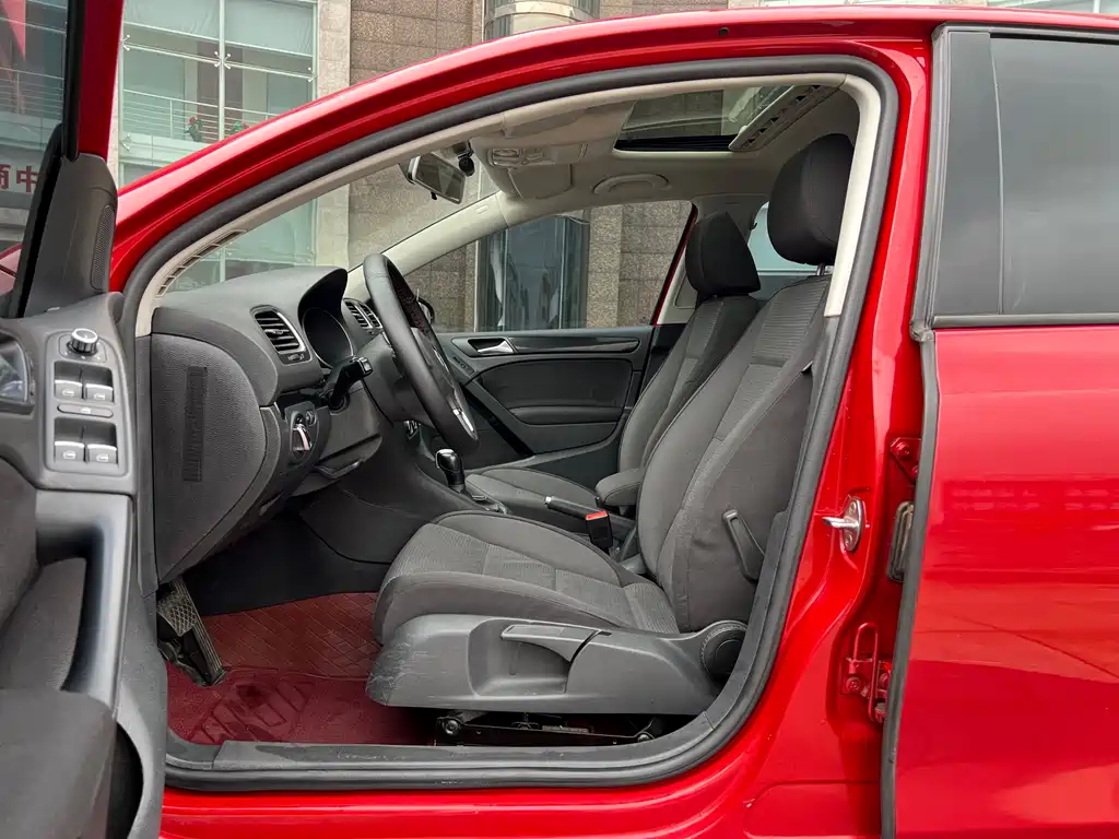 Volkswagen Golf 2012 — фото 8