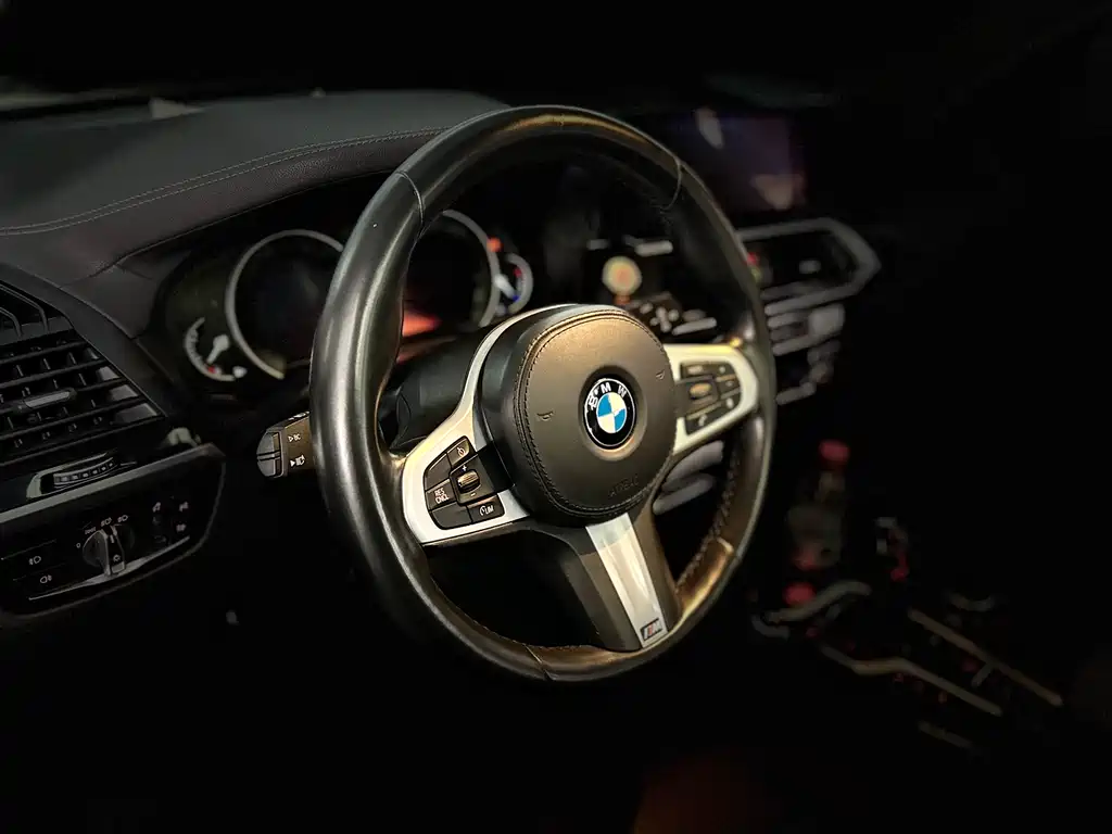 BMW X3 2019 — фото 11