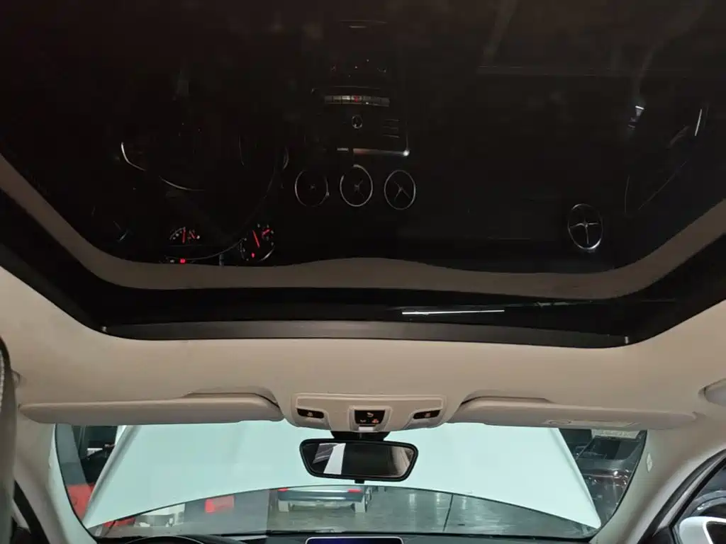 Mercedes-Benz GLA 2018 — фото 18