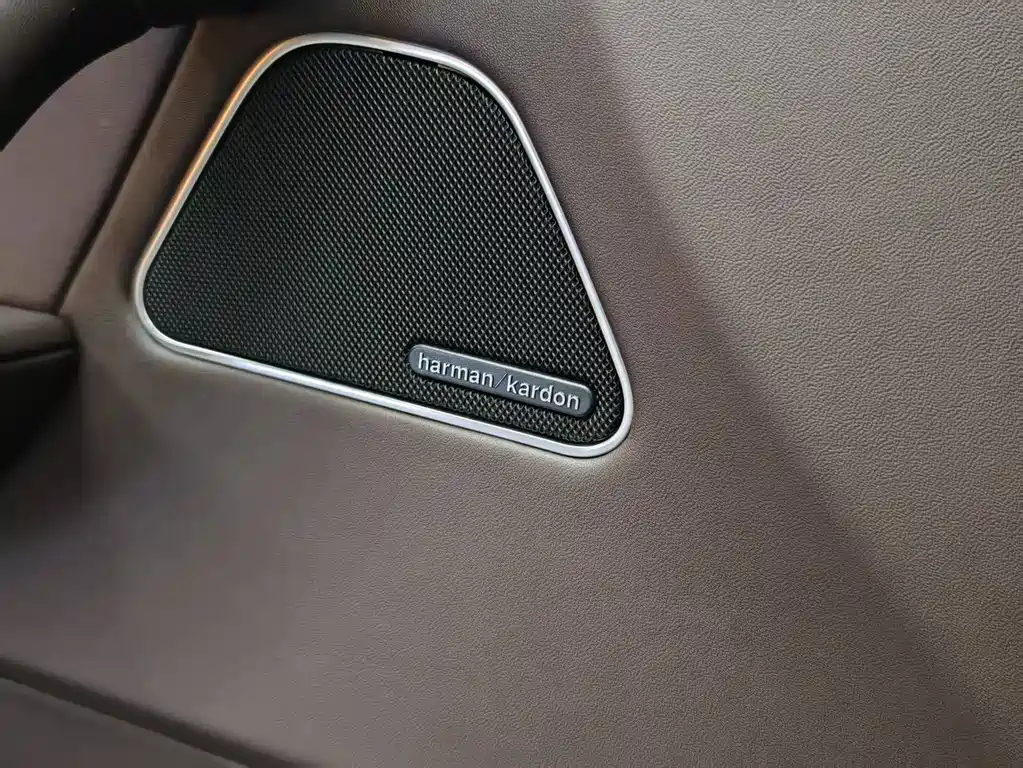 Maserati Levante 2017 — фото 13