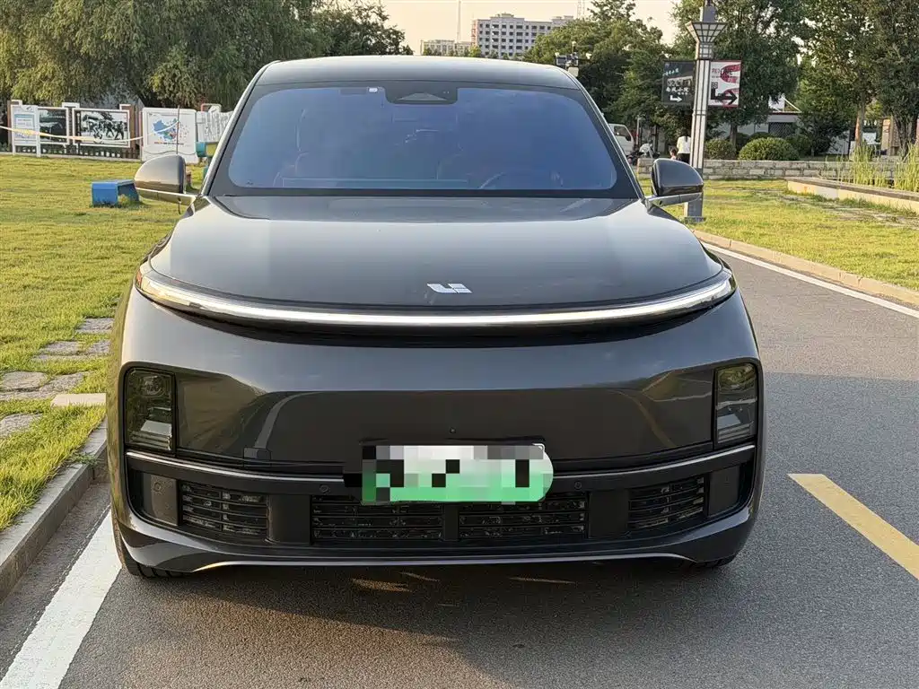 Li Auto Li L8 2024