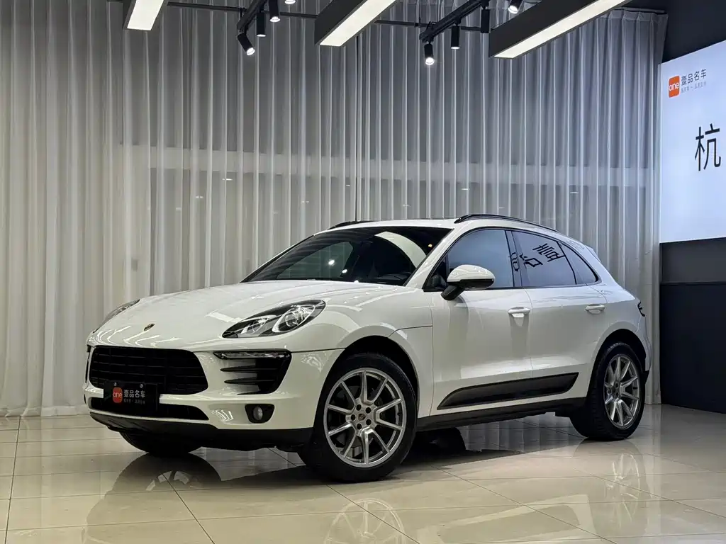 Porsche Macan 2014 — фото 1