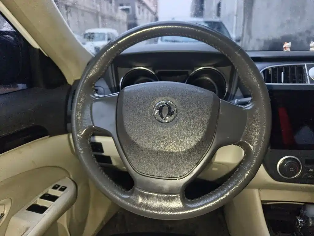 Dongfeng Fengshen A60 2017 — фото 6