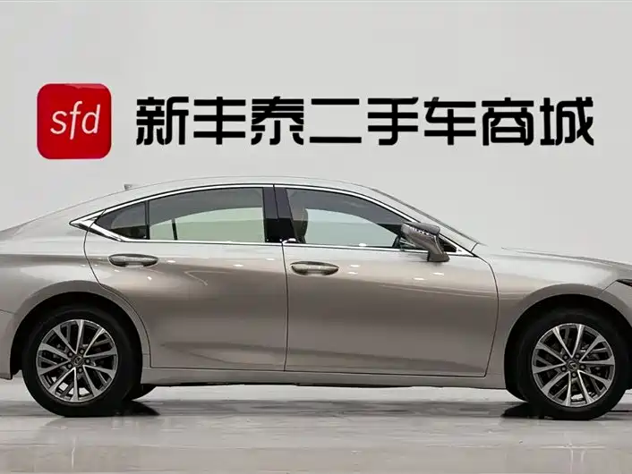 Lexus ES 2022 — фото 3