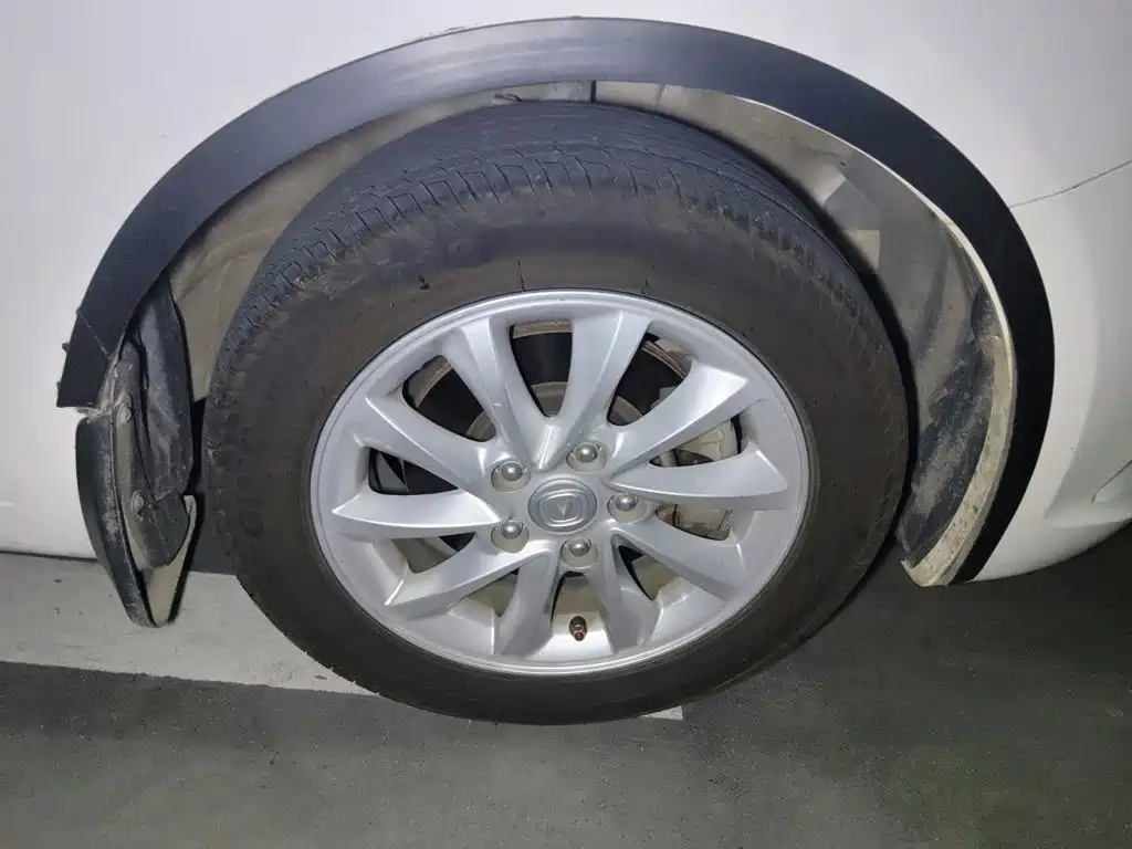 Changan Yuexiang V7 2017 — фото 26