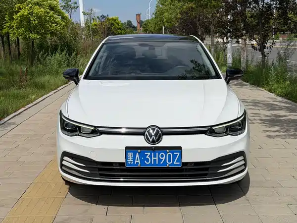 Volkswagen Golf 2022