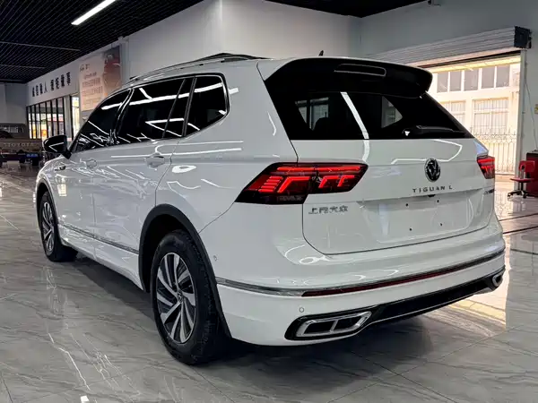 Volkswagen Tiguan L Plug-In Hybrid 2022