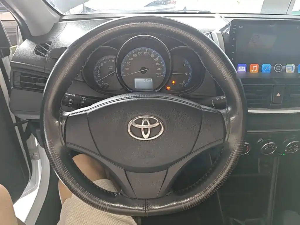 Toyota Vios 2017 — фото 11