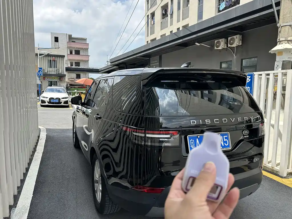 Land Rover Discovery 2019