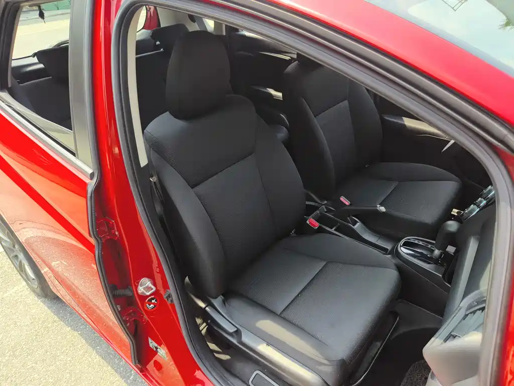 Honda Fit 2016 — фото 20