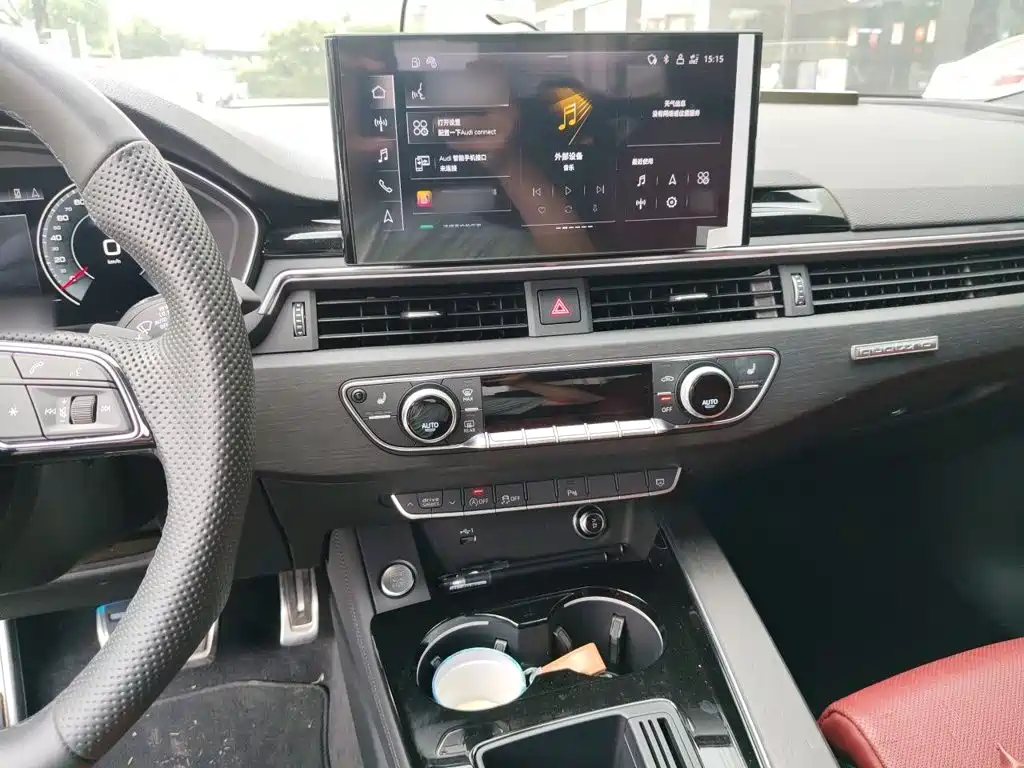 Audi A4L 2024