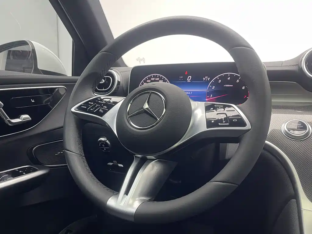 Mercedes-Benz GLC 2024 — фото 12