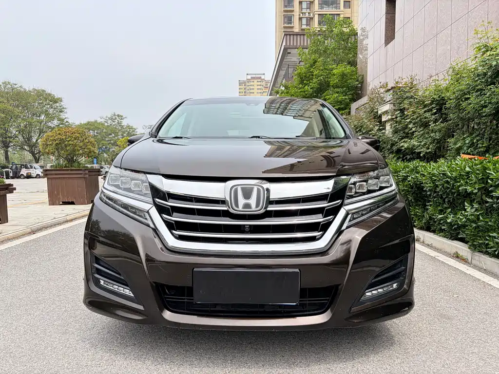 Honda Elysion 2018 — фото 2