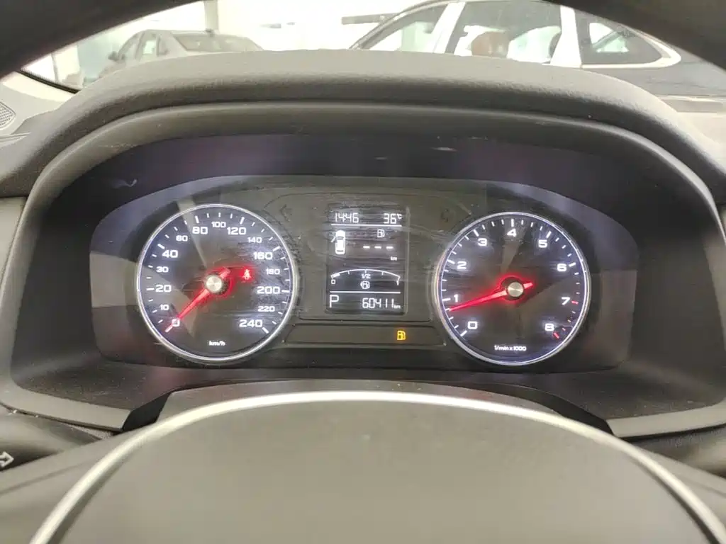 Roewe i6 Classic 2022 — фото 12