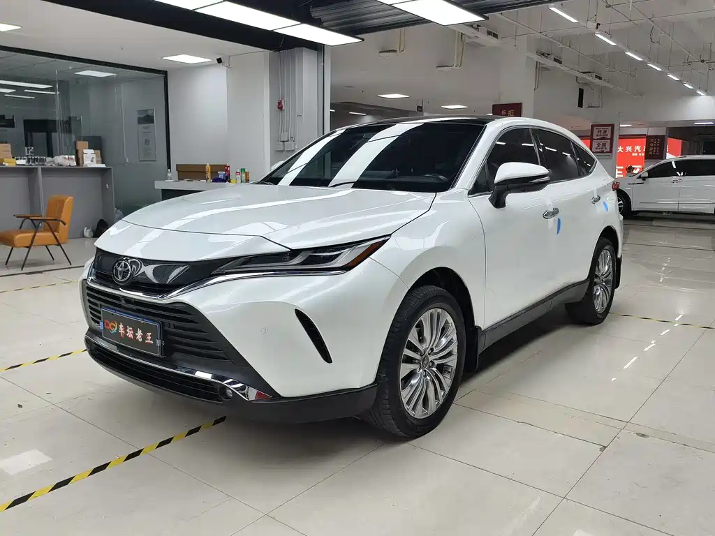 Toyota Harrier 2022 — фото 1