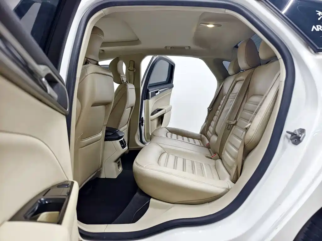 Ford Mondeo 2014 — фото 13