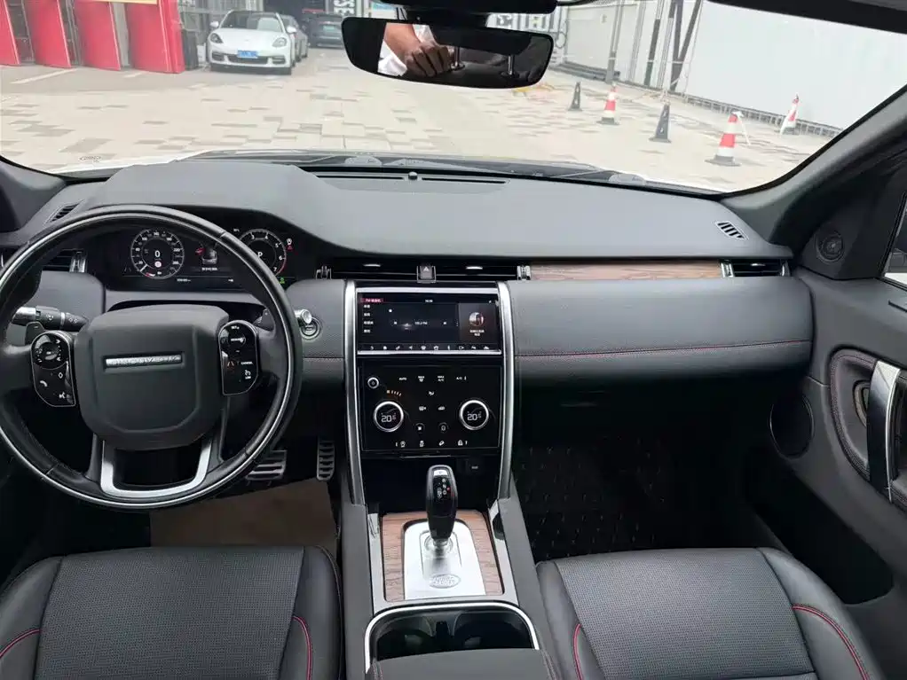 Land Rover Discovery Sport 2020 — фото 4