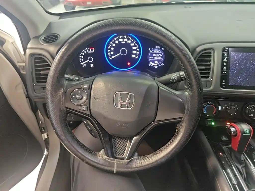 Honda Vezel 2021 — фото 11
