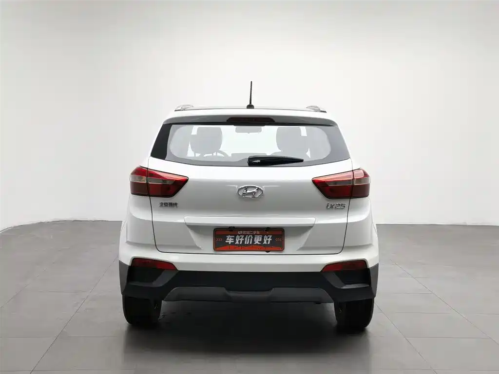 Hyundai ix25 2017 — фото 4