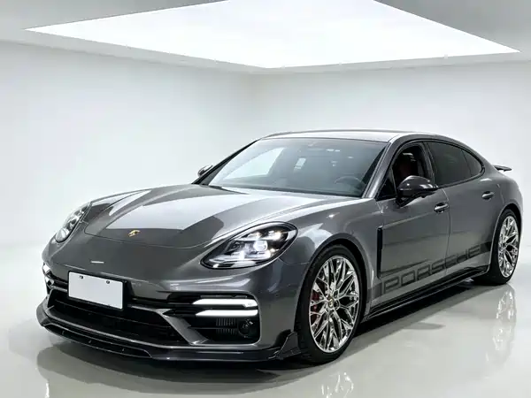 Porsche Panamera 2019