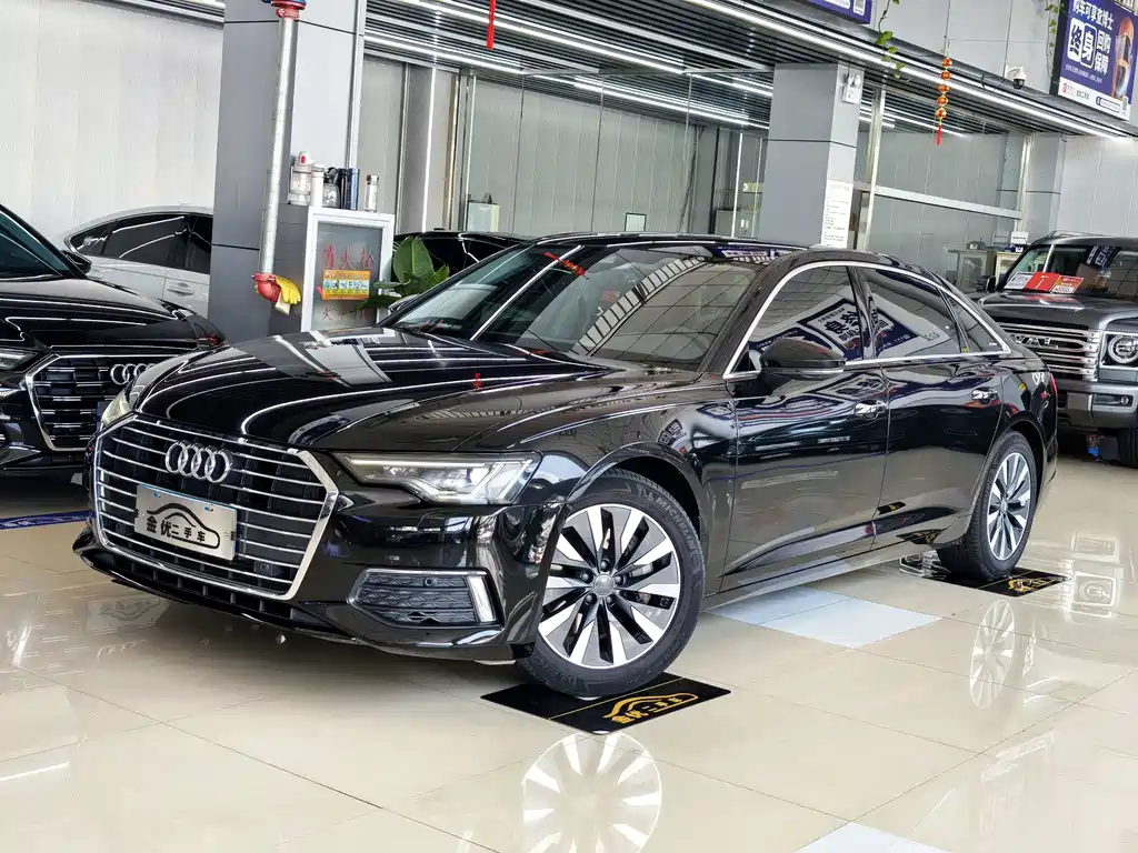 Audi A6L 2019 — фото 1