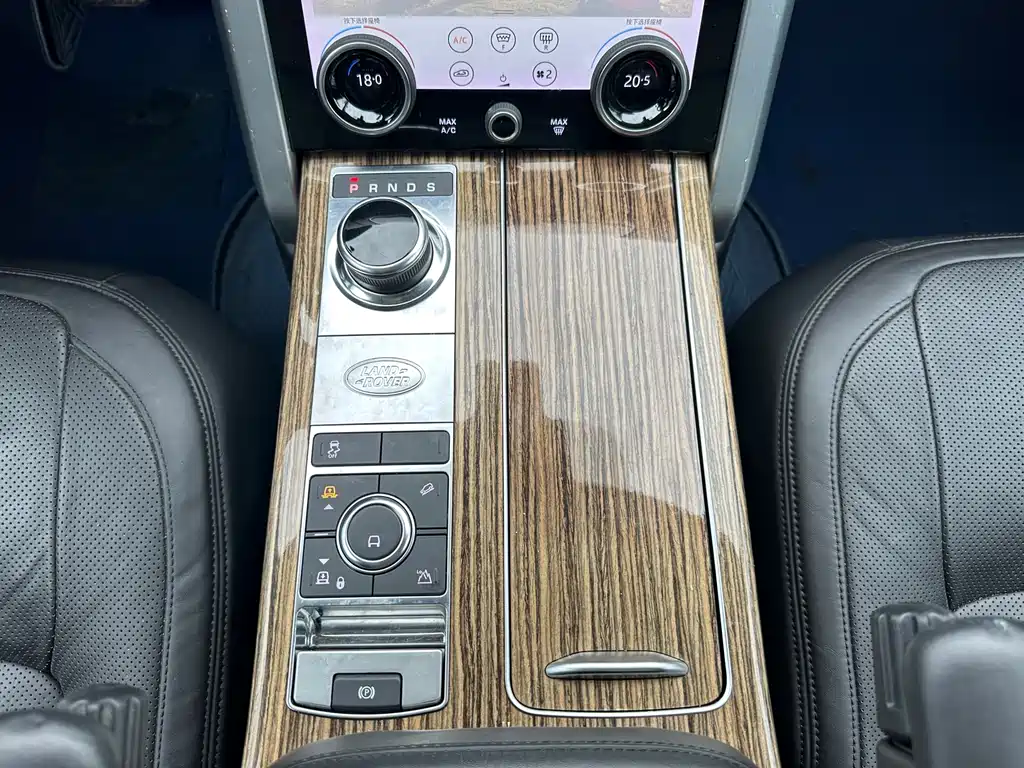 Land Rover Range Rover 2018 — фото 16