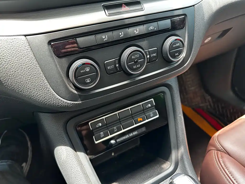 Volkswagen Sharan 2018 — фото 15