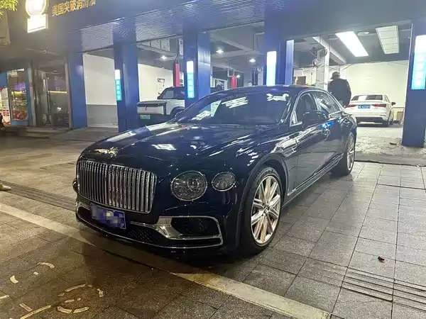 Bentley Flying Spur 2023