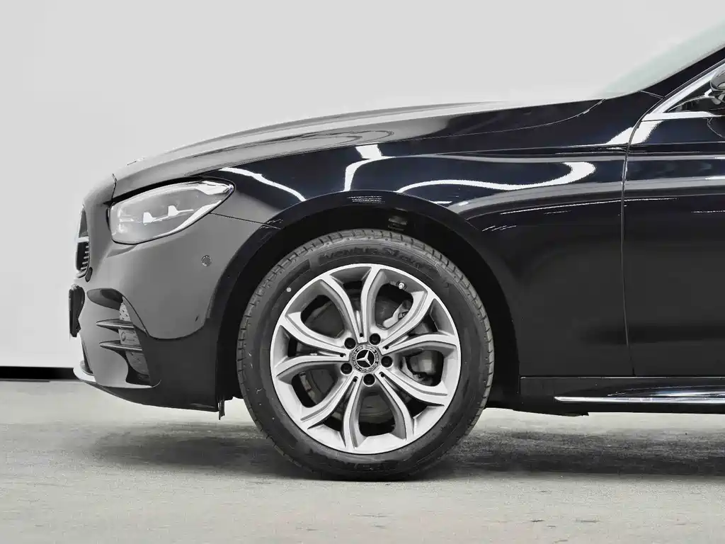 Mercedes-Benz E-Class 2021 — фото 26