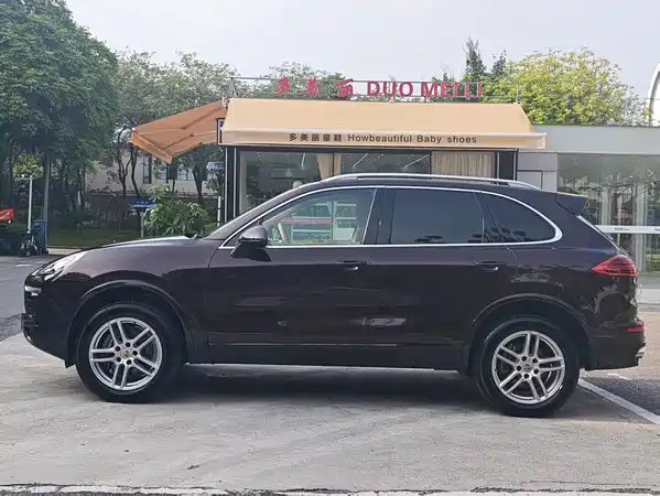 Porsche Cayenne 2016