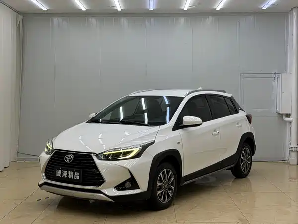 Toyota Yaris L 2022
