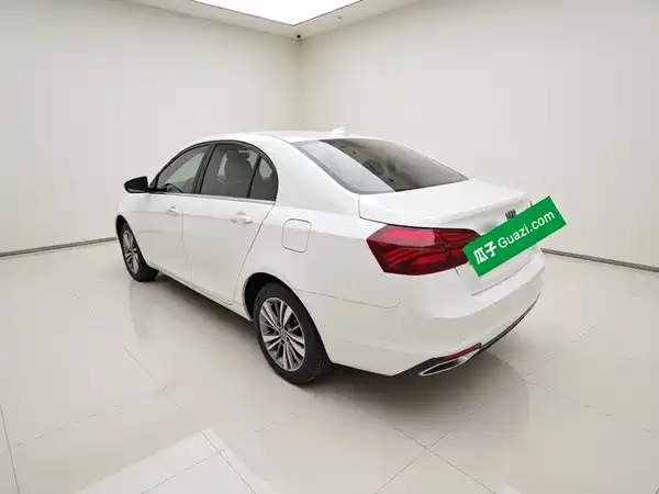 Geely Emgrand 2018