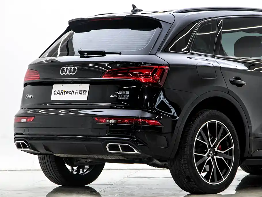 Audi Q5L 2024 — фото 8