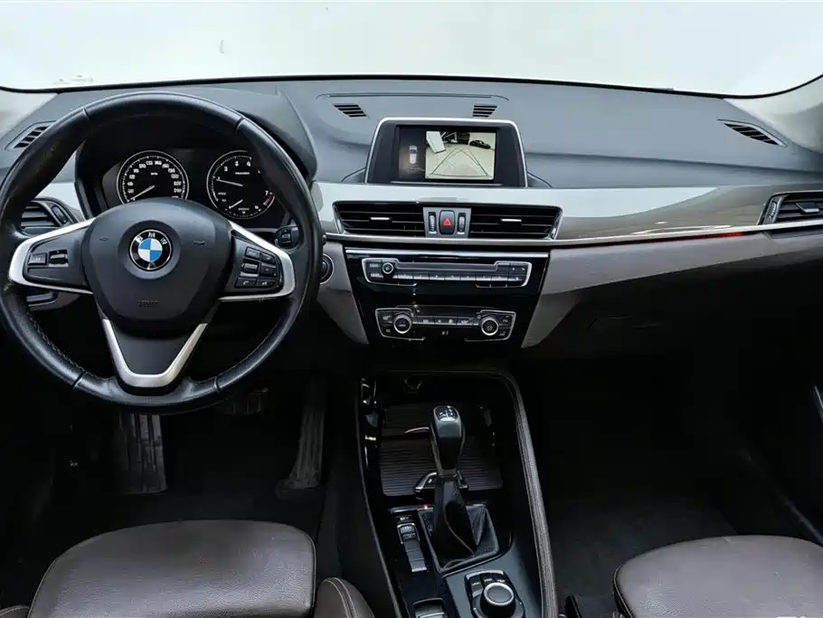 BMW X1 2019 — фото 12