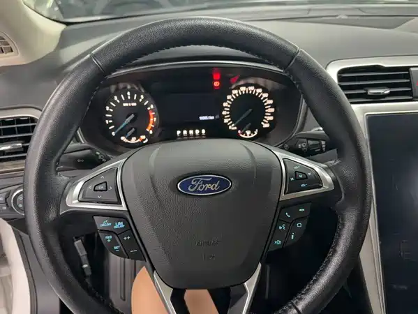 Ford Mondeo 2022