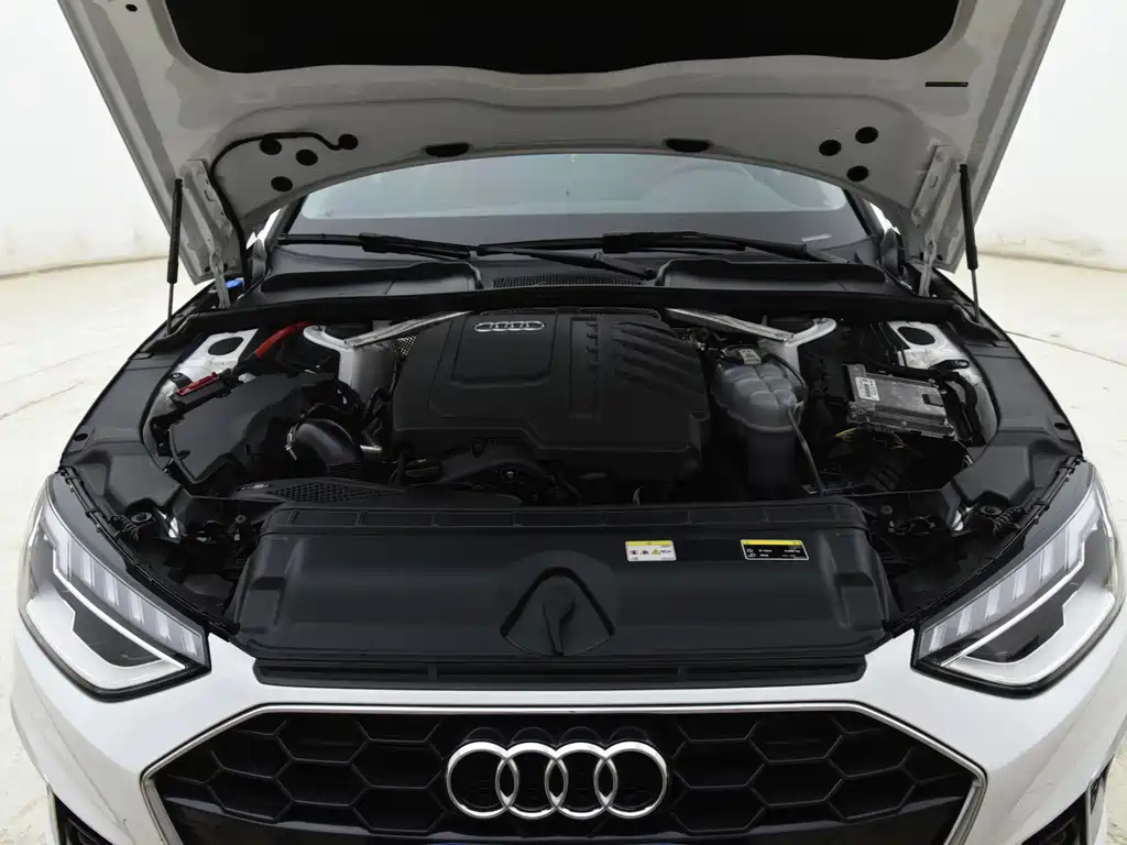 Audi A4L 2024