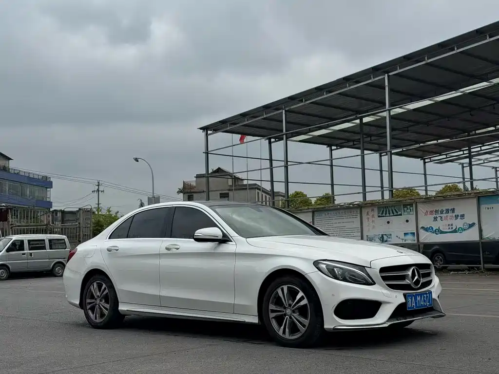 Mercedes-Benz C-Class 2017 — фото 1