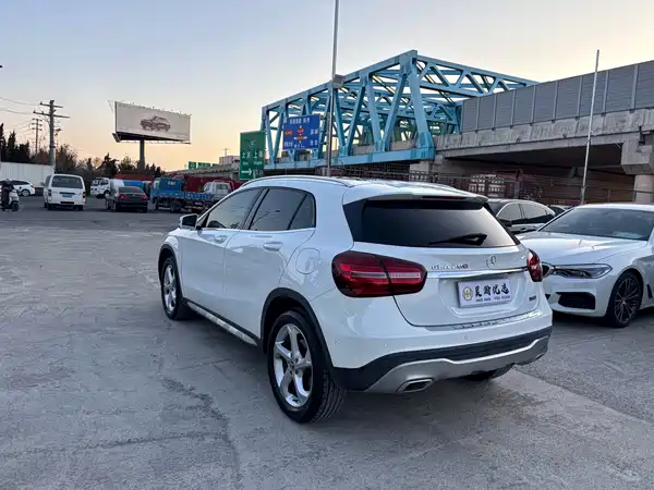 Mercedes-Benz GLA 2019