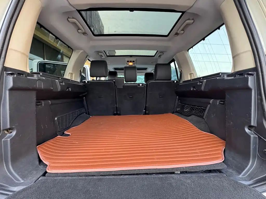 Land Rover Discovery 2013 — фото 13