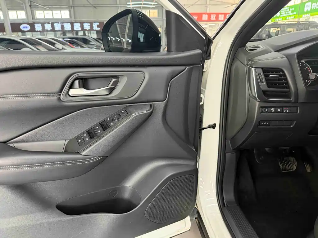Nissan Qashqai 2023 — фото 10