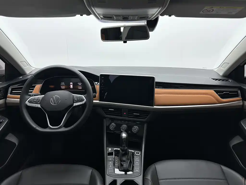 Volkswagen Bora 2023