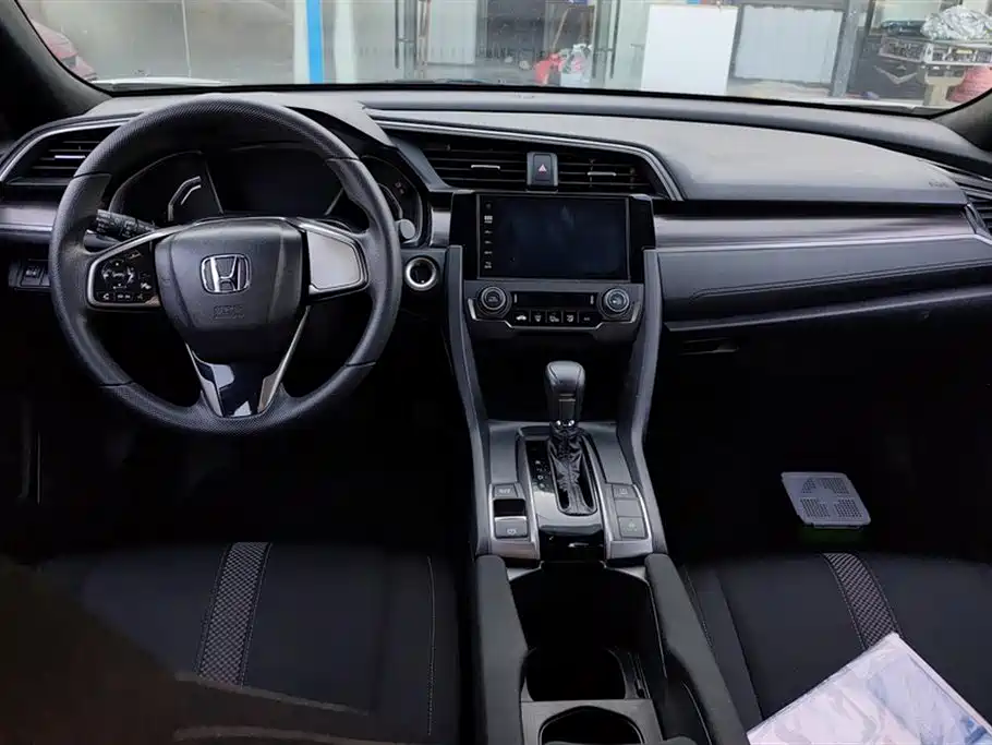 Honda Civic 2023 — фото 12