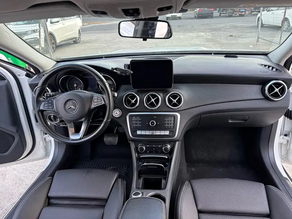Mercedes-Benz GLA 2019 — фото 11