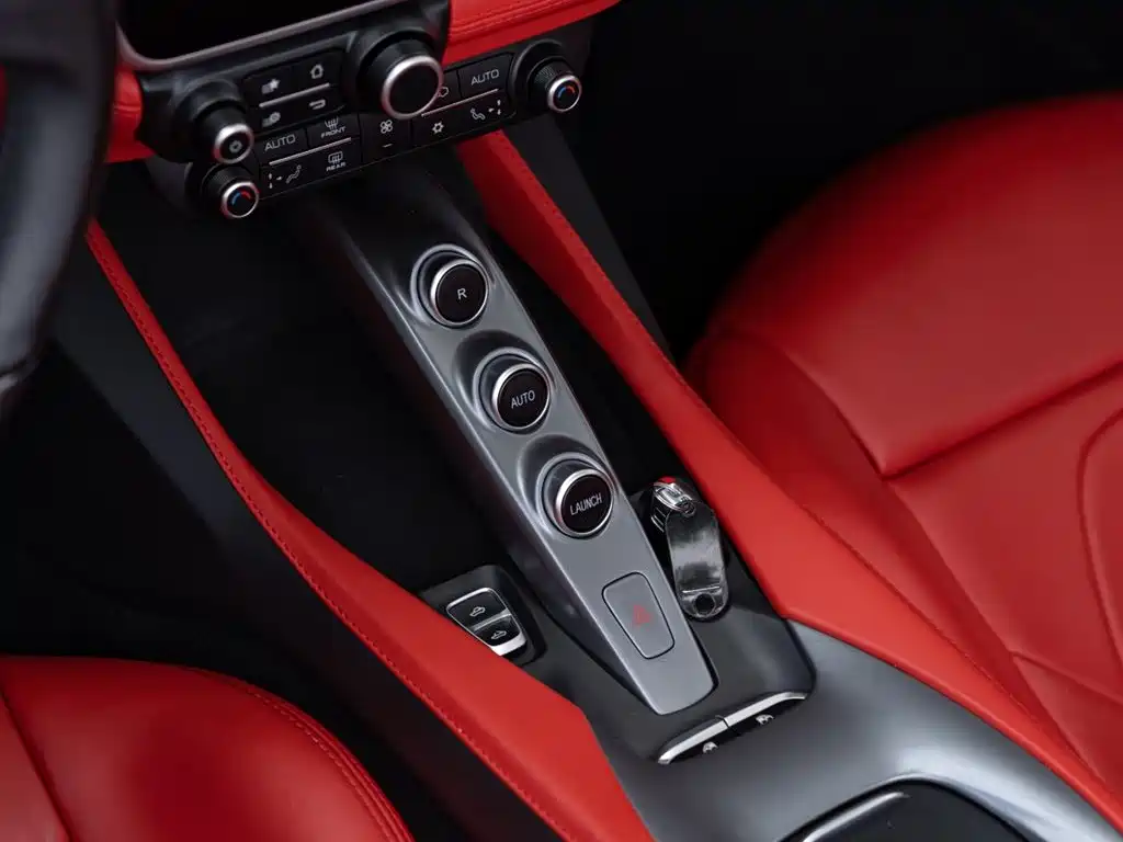 Ferrari Portofino 2019 — фото 14