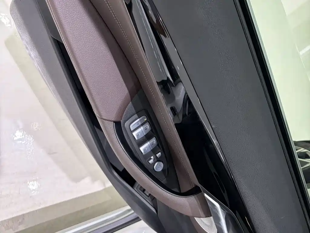 BMW X1 2022 — фото 17