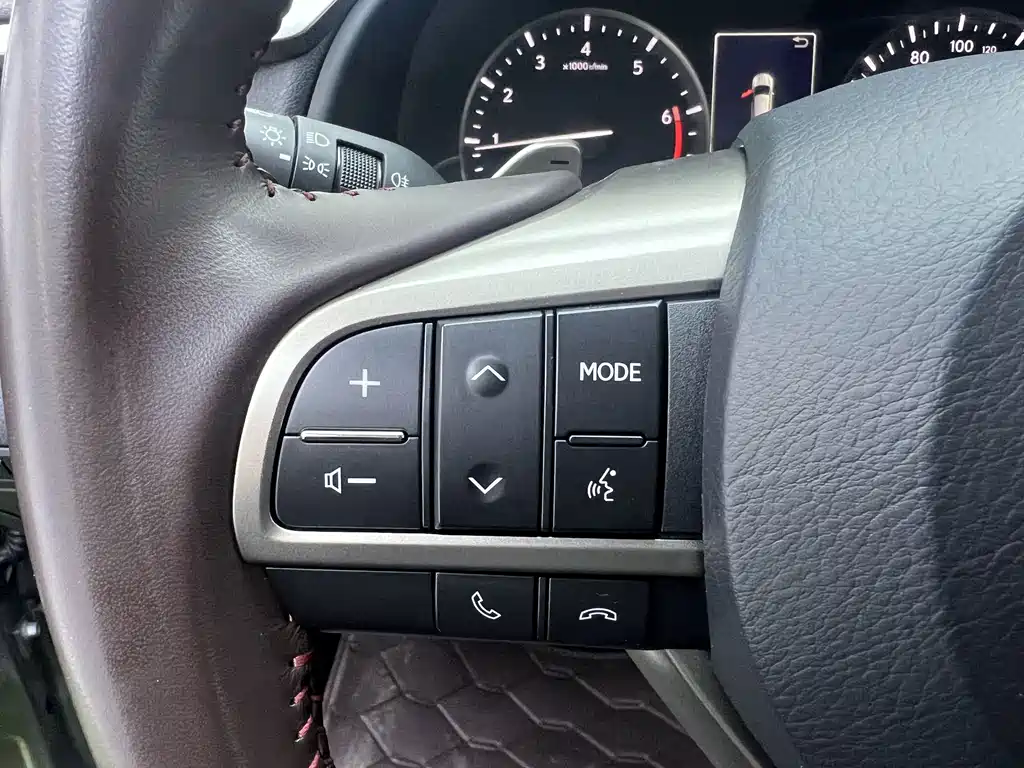 Lexus RX 2022 — фото 15
