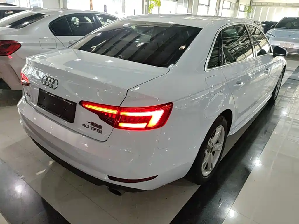 Audi A4L 2017